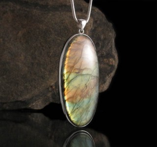 Labradorite Pendant XXL